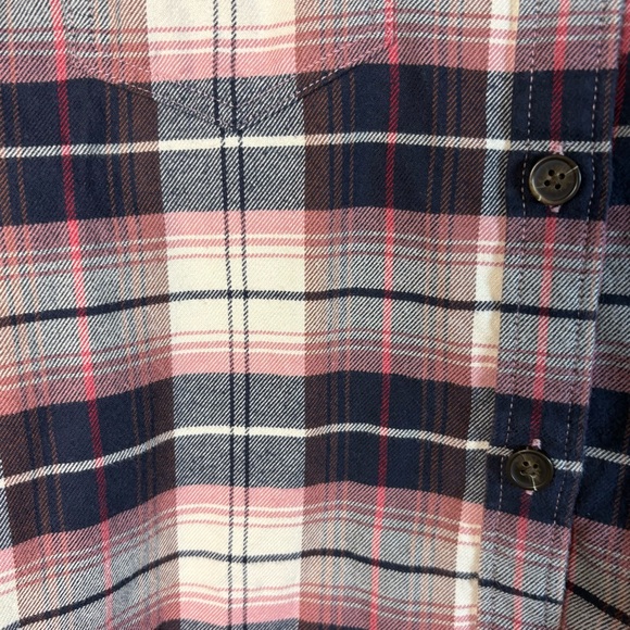 Tilley Women’s Navy & Pink Plaid Flannel Shirt, Size Large, 100% Organic Cotton - Picture 2 of 8